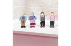 KidKraft Poppenfamilie Van 7 -Trendy Speelgoedwinkel 998f5b62e8000eeaa90d28c42db83c362a97f0b993a077895dcdf15b35d3ad2b