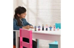 KidKraft Poppenfamilie Van 7 -Trendy Speelgoedwinkel 9dae49b0f06e0e77962082ba91d702190e7a9c95dfaef6e77003fc1e18bc74ca