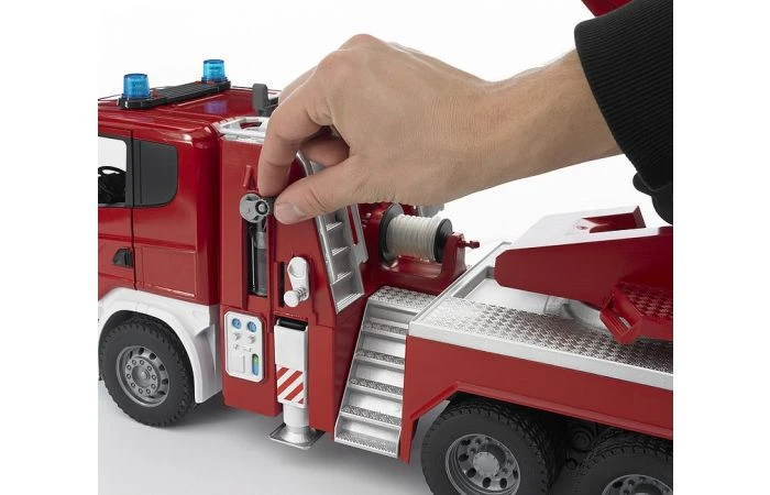 Bruder 3590 Scania R-Serie Brandweer Met Spuit En Sirene 3 Bruder 3590 Scania R-Serie Brandweer Met Spuit En Sirene - Afbeelding 3