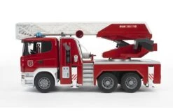 Bruder 3590 Scania R-Serie Brandweer Met Spuit En Sirene 12 Bruder 3590 Scania R-Serie Brandweer Met Spuit En Sirene -Trendy Speelgoedwinkel zand 5